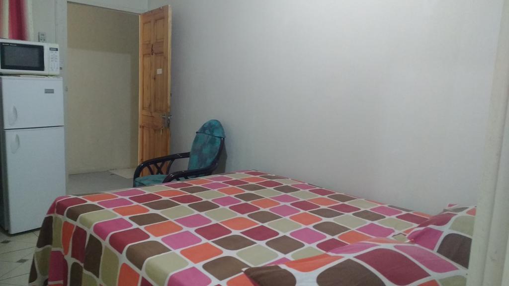Yard Style Hotel คิงส์ตัน ภายนอก รูปภาพ